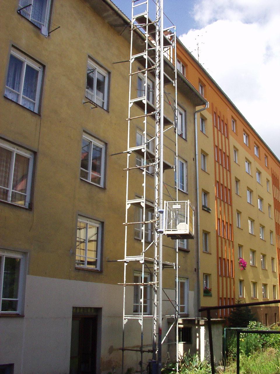 GEDA ŽEBŘÍKOVÝ SVISLÝ VÝTAH (lanový)